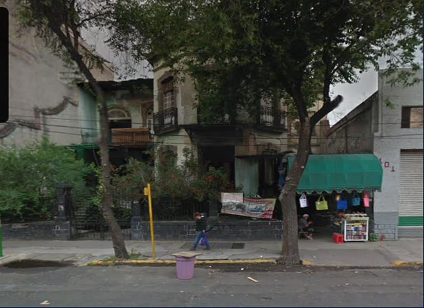 Terreno para desarrollo (demolición)